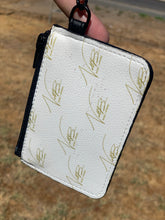 Load image into Gallery viewer, “Signature Series” leather keychain Wallets
